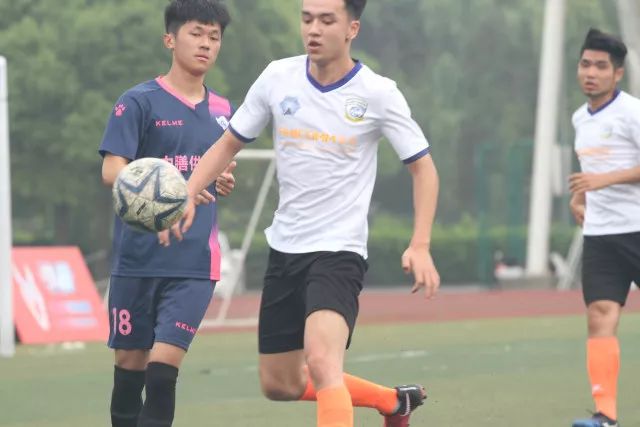 英超明星的中学成绩揭秘：鲁尼、凯恩等传奇球员的学习经历